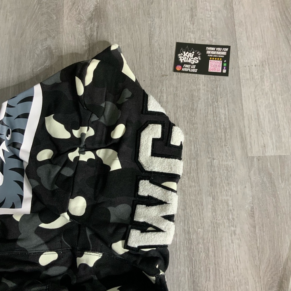 A Bathing Ape Shark Hoodie - Picture 3 of 12